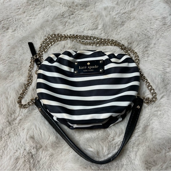 Kate Spade Black White Stripe Satin Crossbody Bag Chain Strap Small Purse - Picture 6 of 15